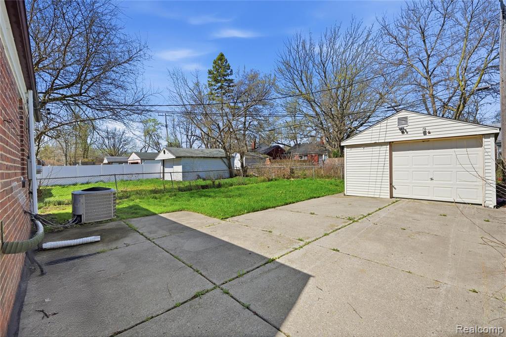 12893 Payton Street, Detroit, MI 48224 — Photo 5