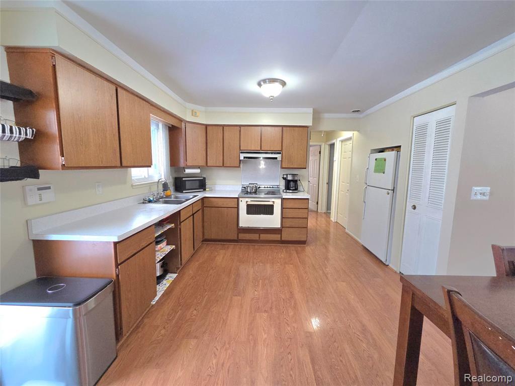 22341 Bell Road, New Boston, MI 48164 — Photo 17