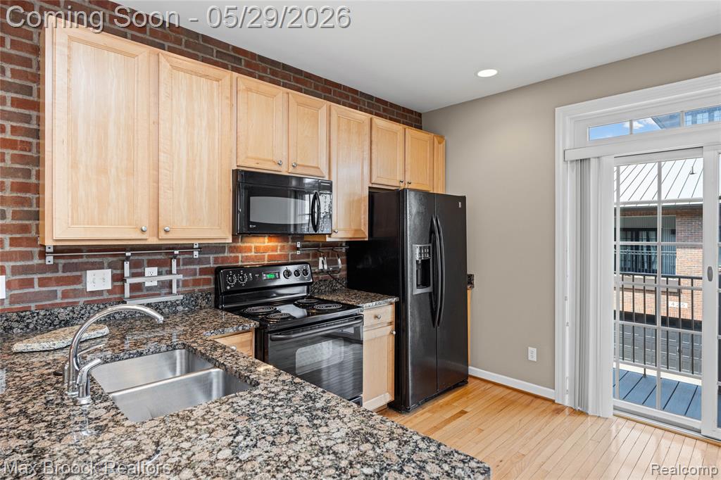420 Lewis Court, Birmingham, MI 48009 — Photo 20
