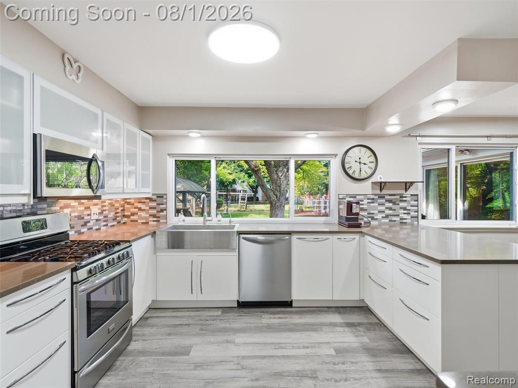 2921 Baylis Drive, Ann Arbor, MI 48108 — Photo 8