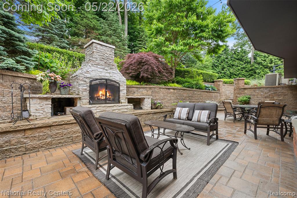 4571 W Grindley Court NW, Bloomfield Hills, MI 48302 — front exterior