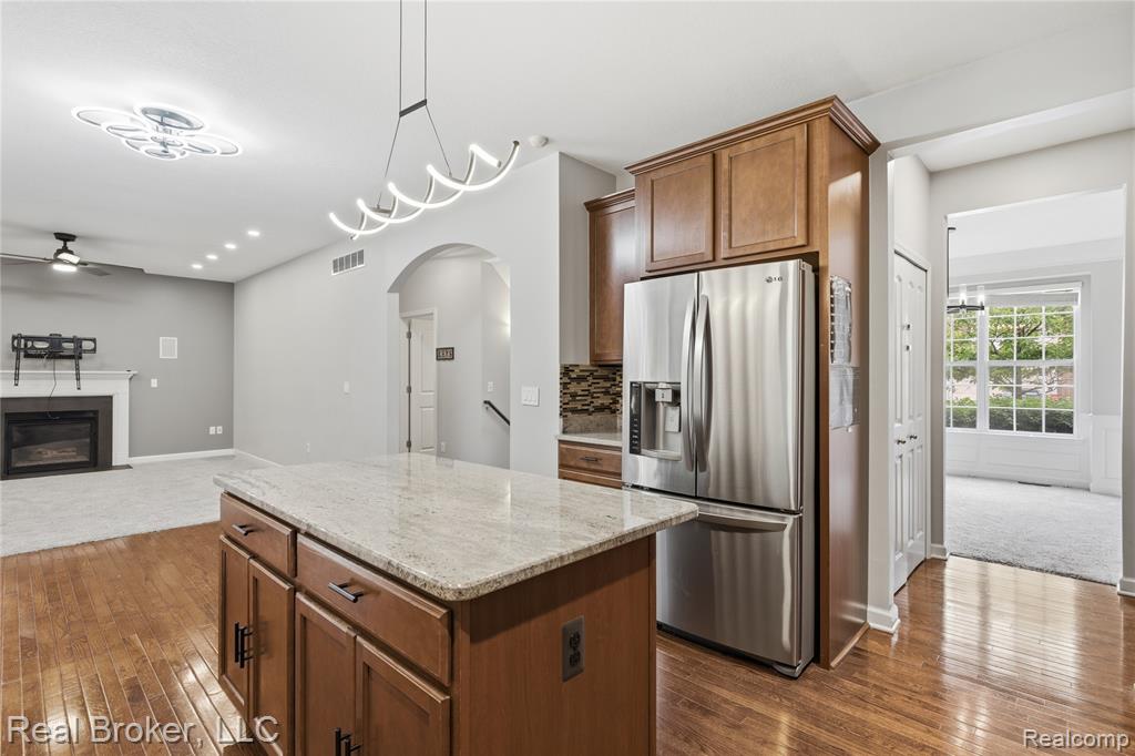 26978 Maxwell Court, Novi, MI — Photo 10