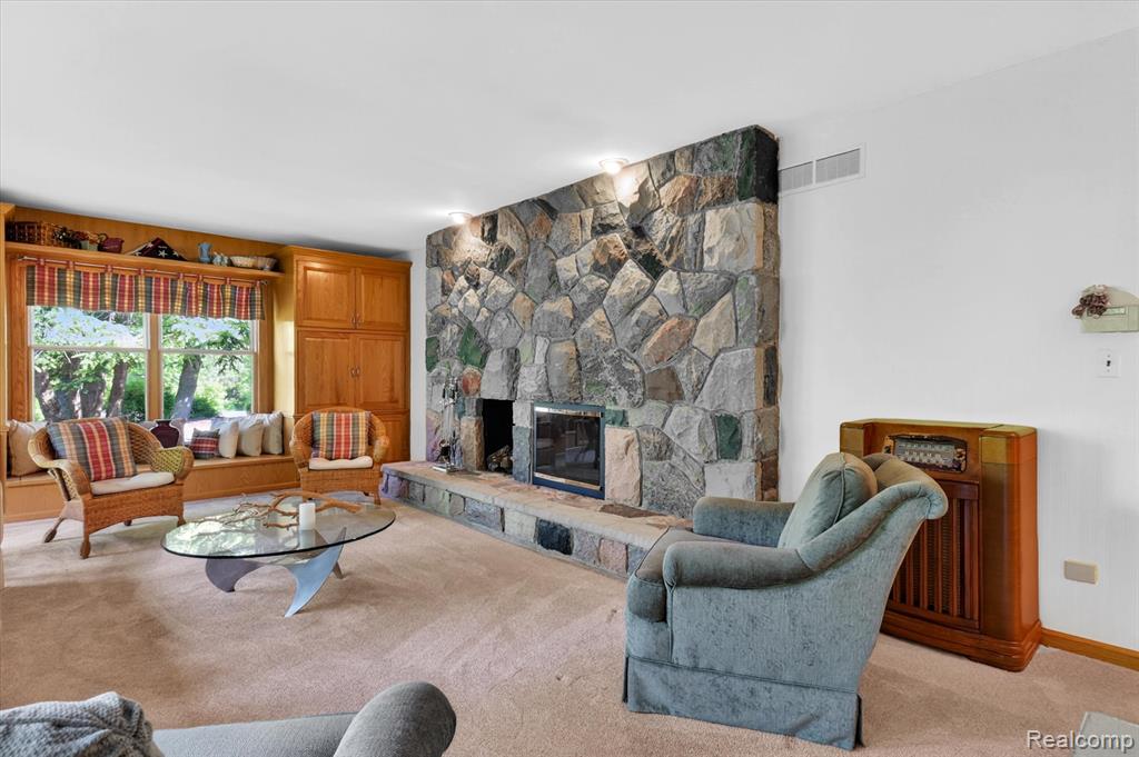 12664 Lashbrook Lane W, Brighton, MI 48114 — Photo 9