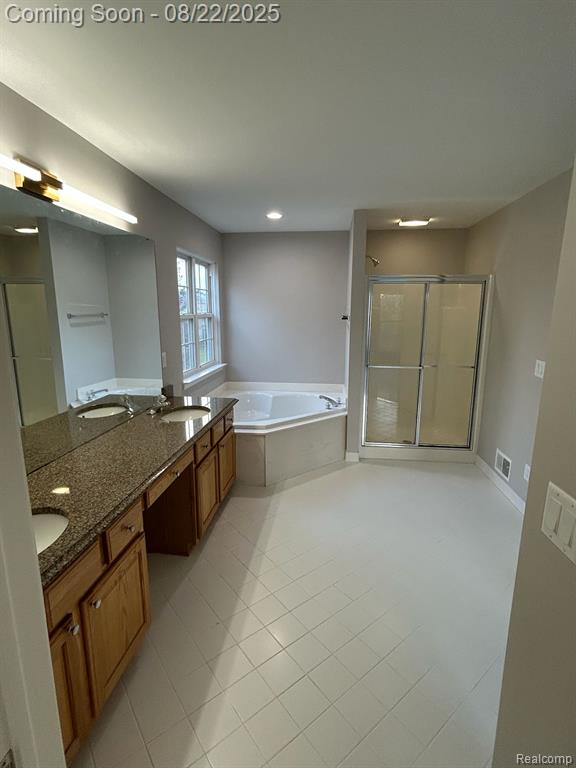 49576 Dunhill Drive, Macomb, MI 48044 — Photo 45