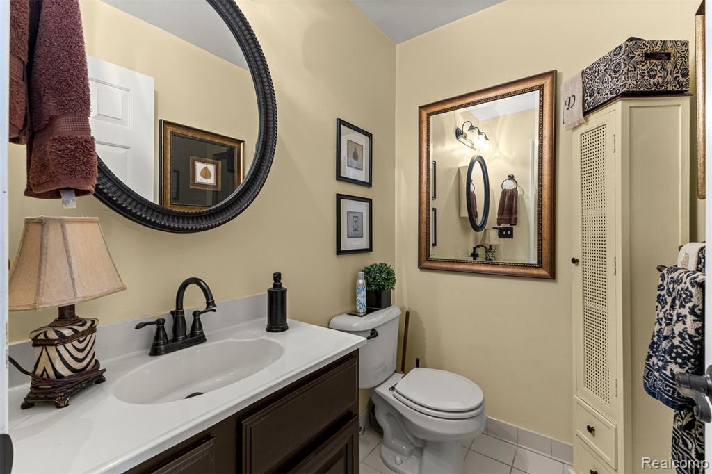 29307 W Jefferson Avenue, 14, Gibraltar, MI — Photo 9