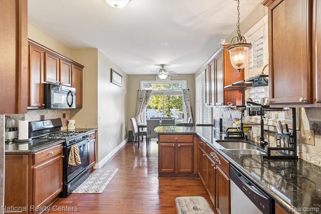 50249 Jefferson Street, Canton, MI 48188 — Photo 17