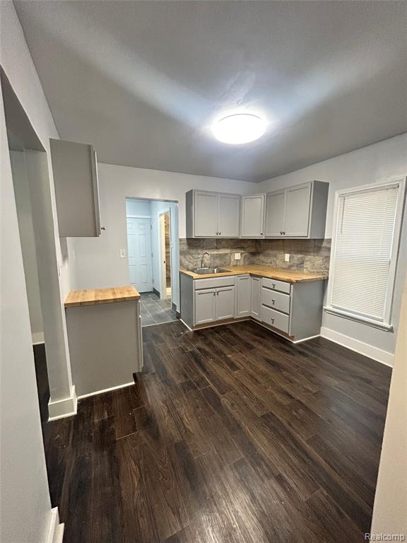 6242 Frontenac Street, Detroit, MI 48211 — Photo 3