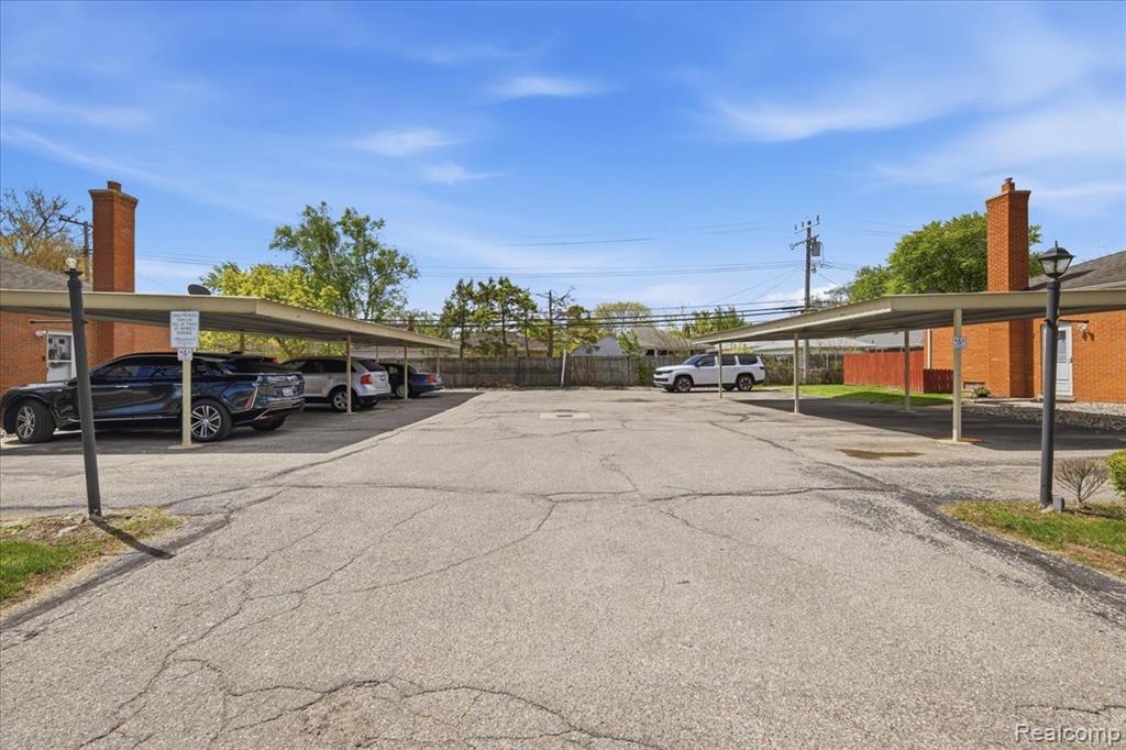 20290 Vernier Road, Harper Woods, MI 48225 — Photo 23