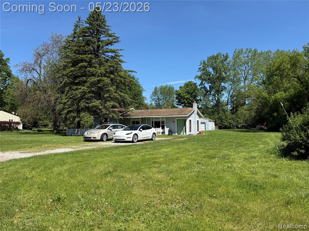 896 Grace Avenue, Rochester Hills, MI 48307 — Photo 2