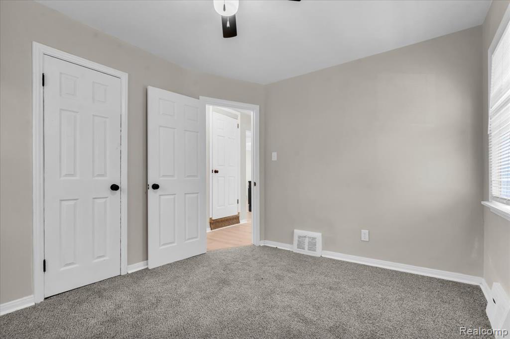 10013 Warwick Street, Detroit, MI 48228 — Photo 15