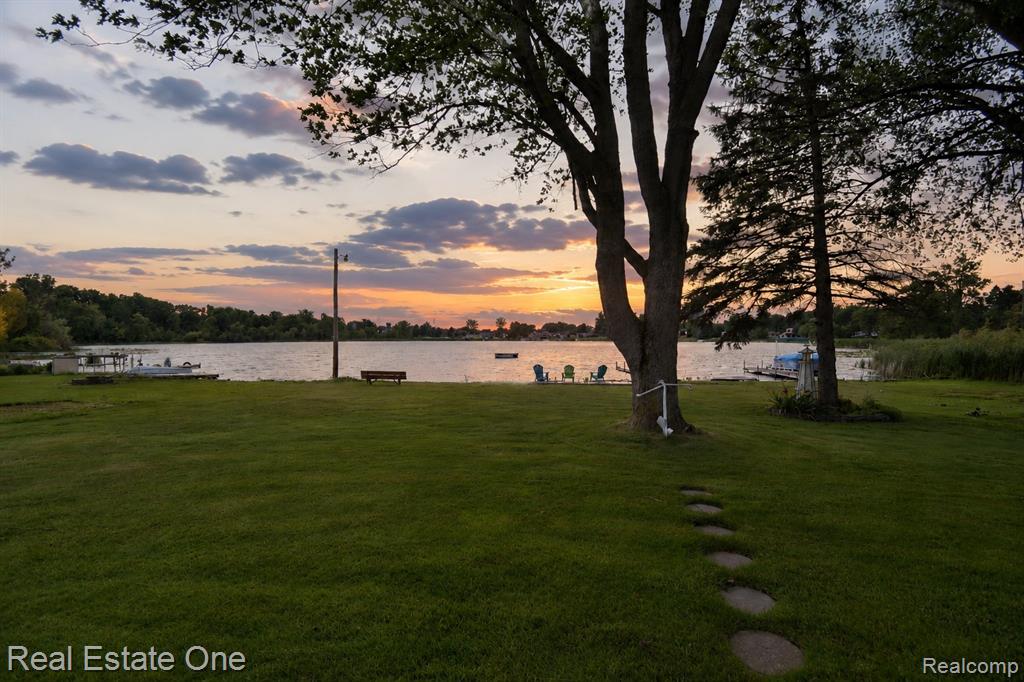 11422 Skyline Drive, Fenton, MI 48430 — Photo 37