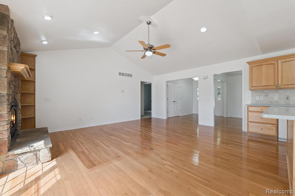 7127 Perry Lake Road, Clarkston, MI — Photo 11