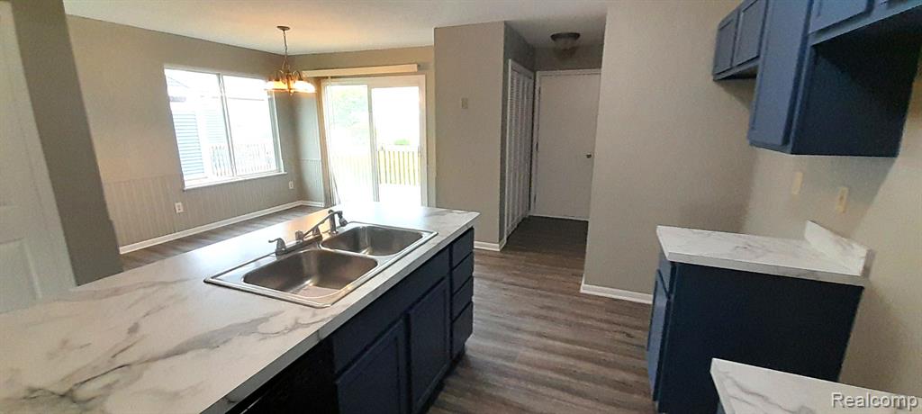 4468 MARKET PLACE, Flint, MI 48506 — Photo 6