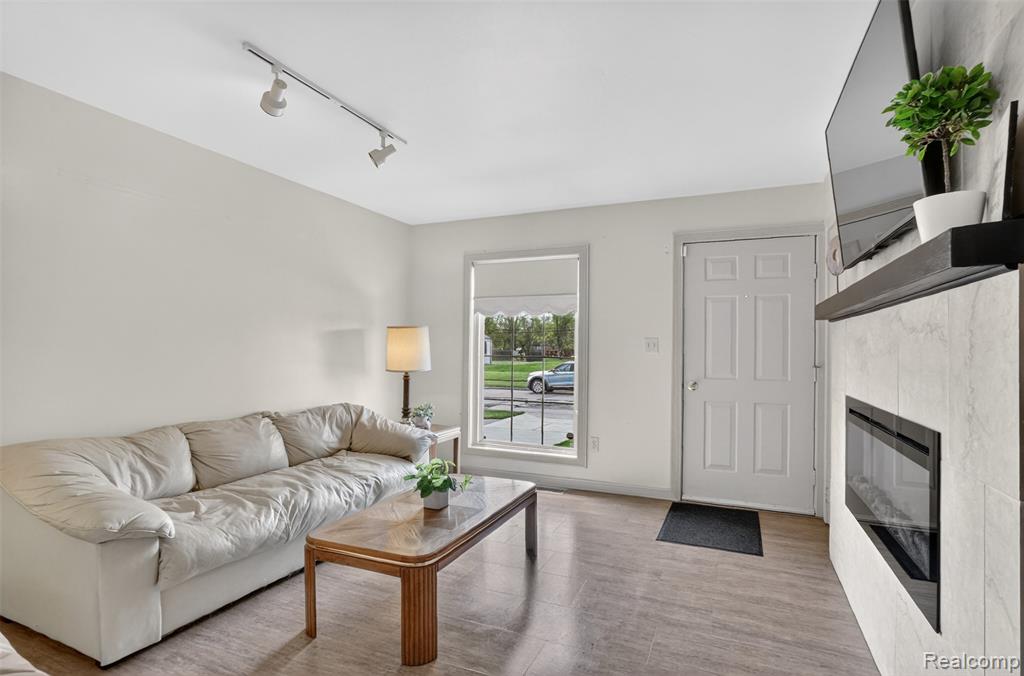 4447 Harrison Street, Inkster, MI 48141 — Photo 4