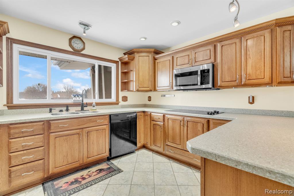 6800 Peck Road, Lexington, MI 48450 — Photo 17