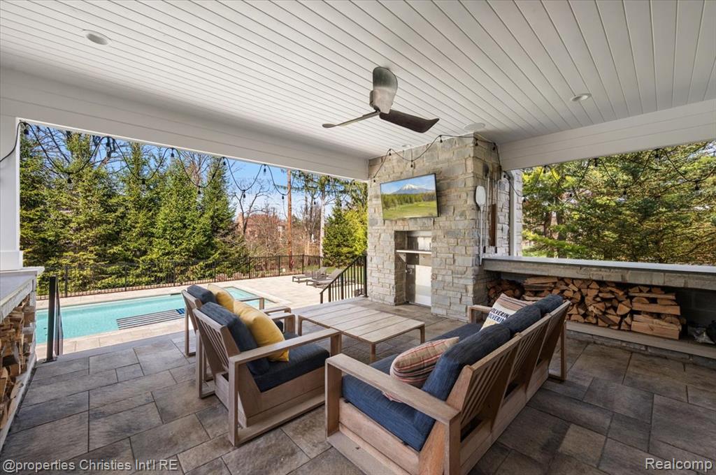750 Kennebec Court, Bloomfield Hills, MI 48304 — Photo 81