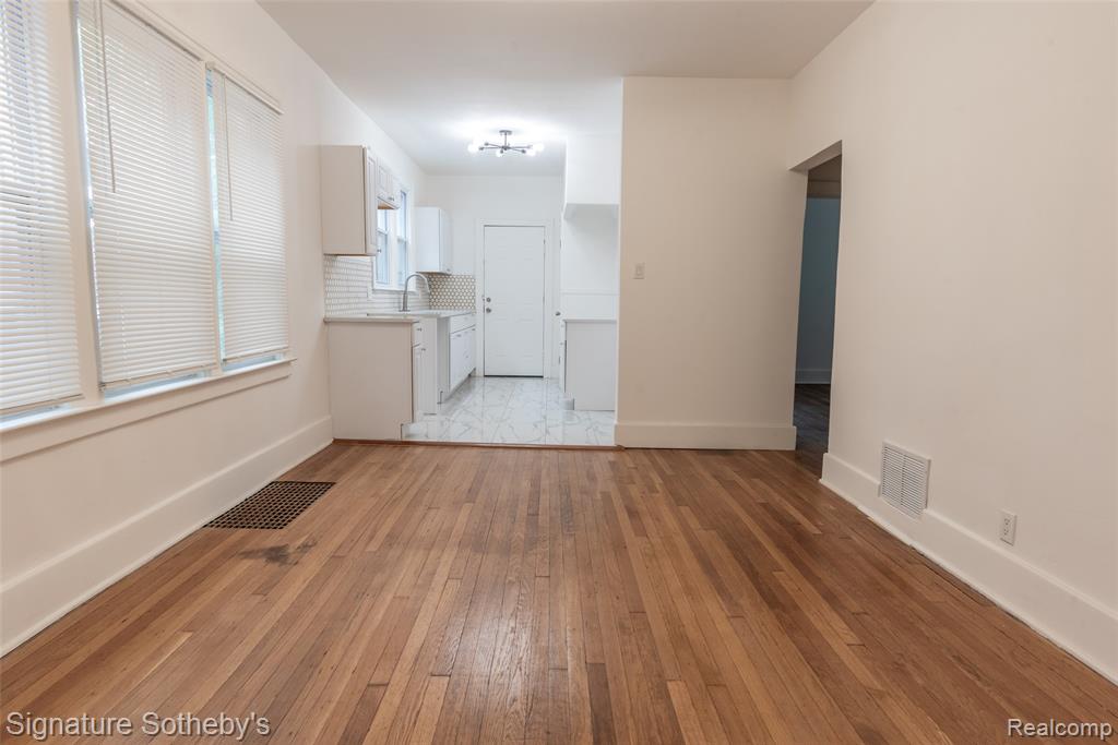 11104 Cloverlawn Street, Detroit, MI 48204 — Photo 4