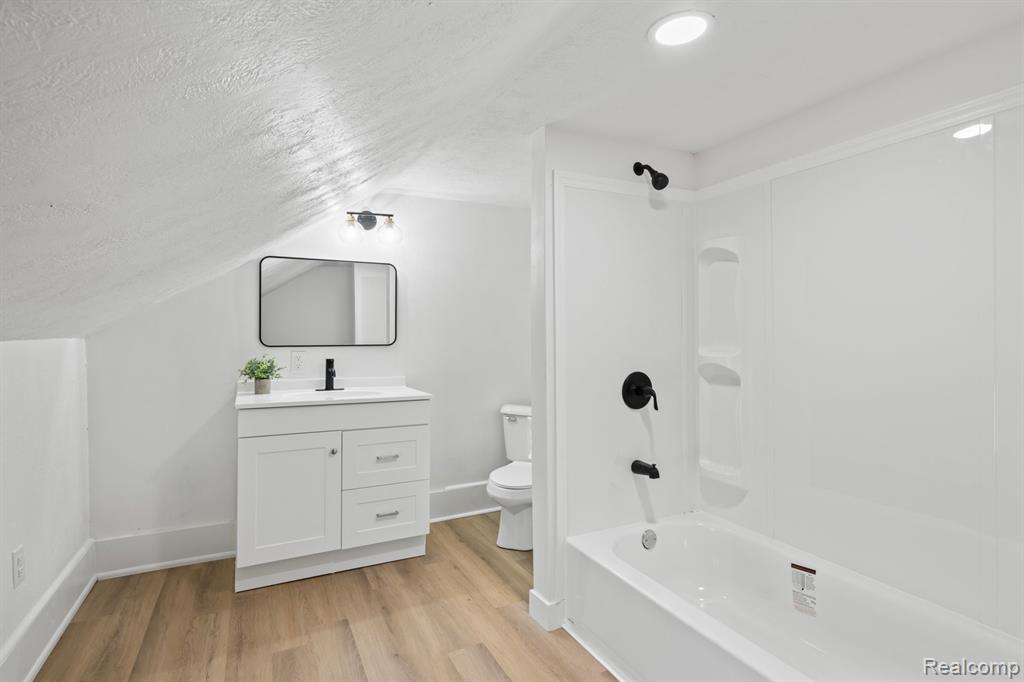 9 S WEST Street, Hillsdale, MI 49242 — Photo 37