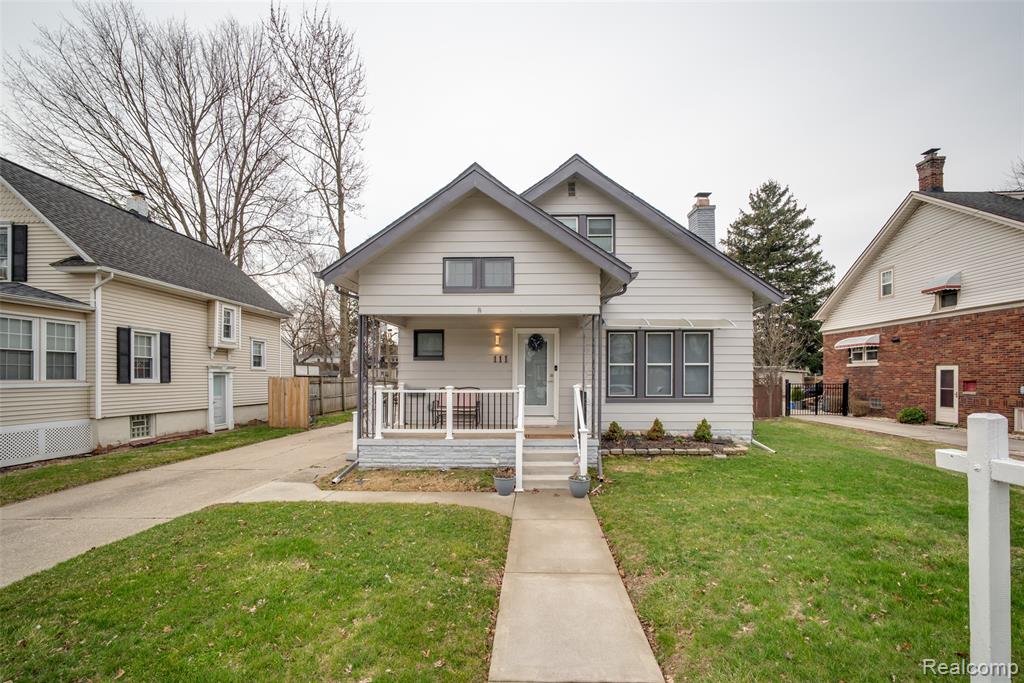 111 Scott Boulevard, Mount Clemens, MI 48043 — front exterior