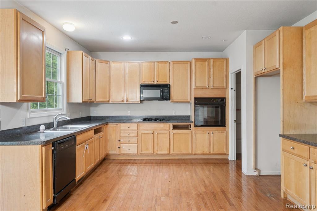 1068 Arboretum Court, Saline, MI 48176 — Photo 24