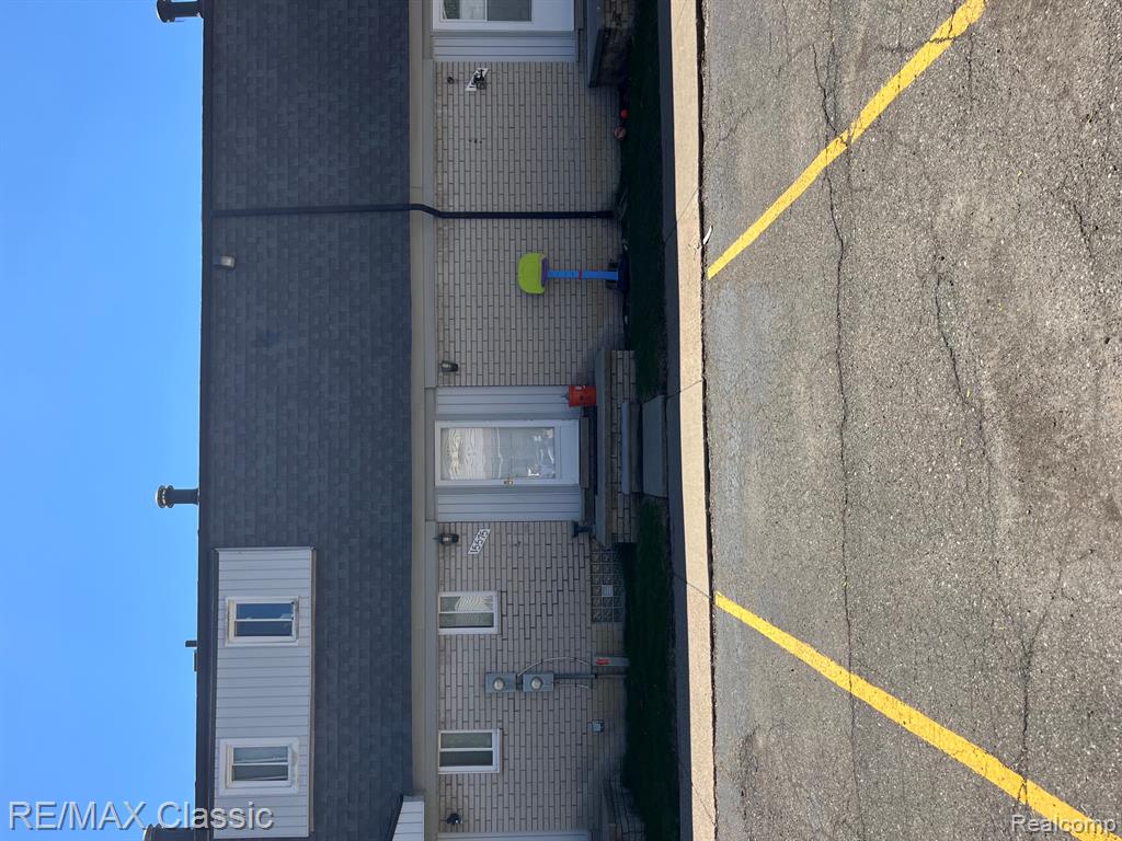15575 Dupage Boulevard, Taylor, MI 48180