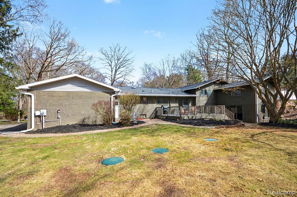 7250 Cedarcroft Lane, West Bloomfield, MI — Photo 41