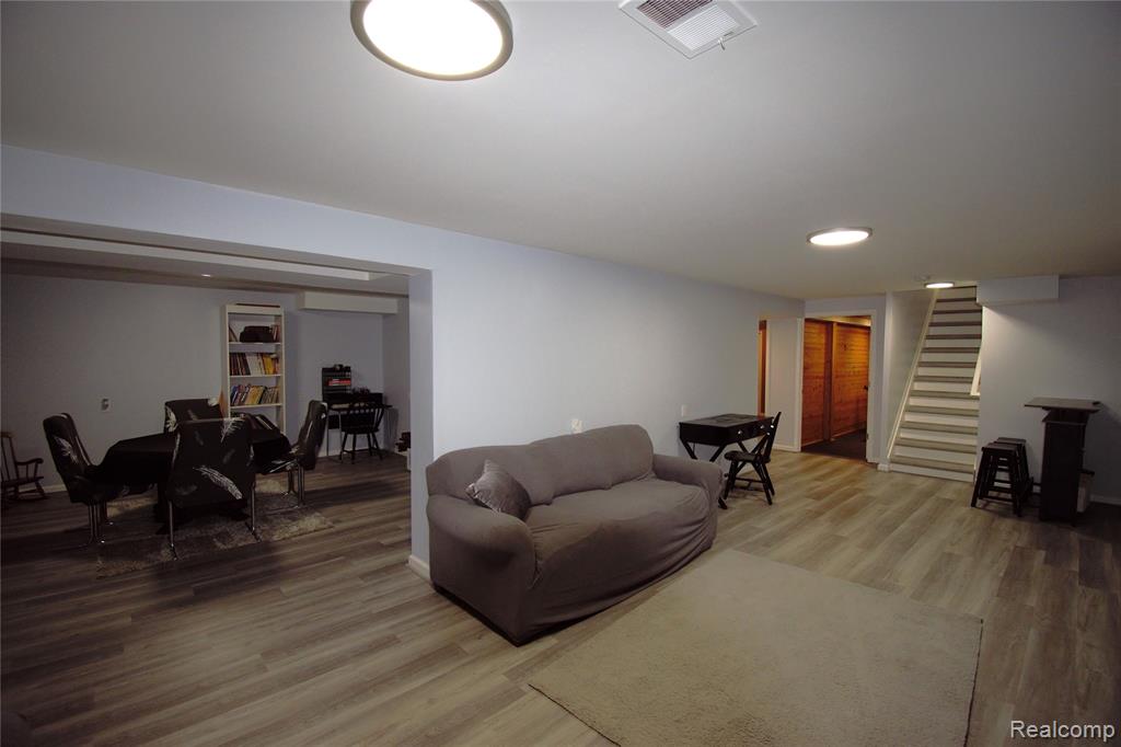 313 Janet Lane, Almont, MI 48003 — Photo 18