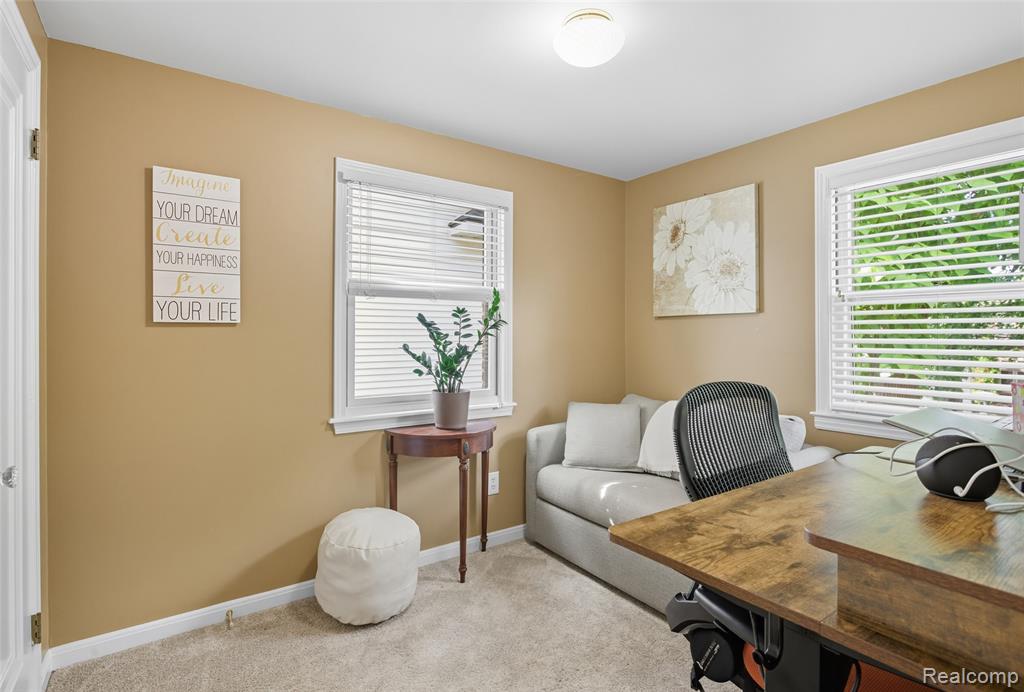 10554 Nadine Avenue, Huntington Woods, MI — Photo 26