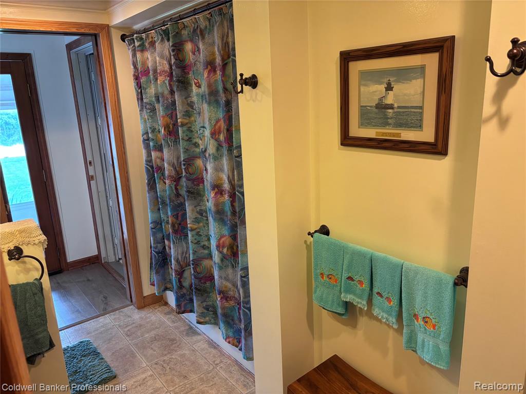 39883 Duluth Street, Harrison Township, MI — Photo 35