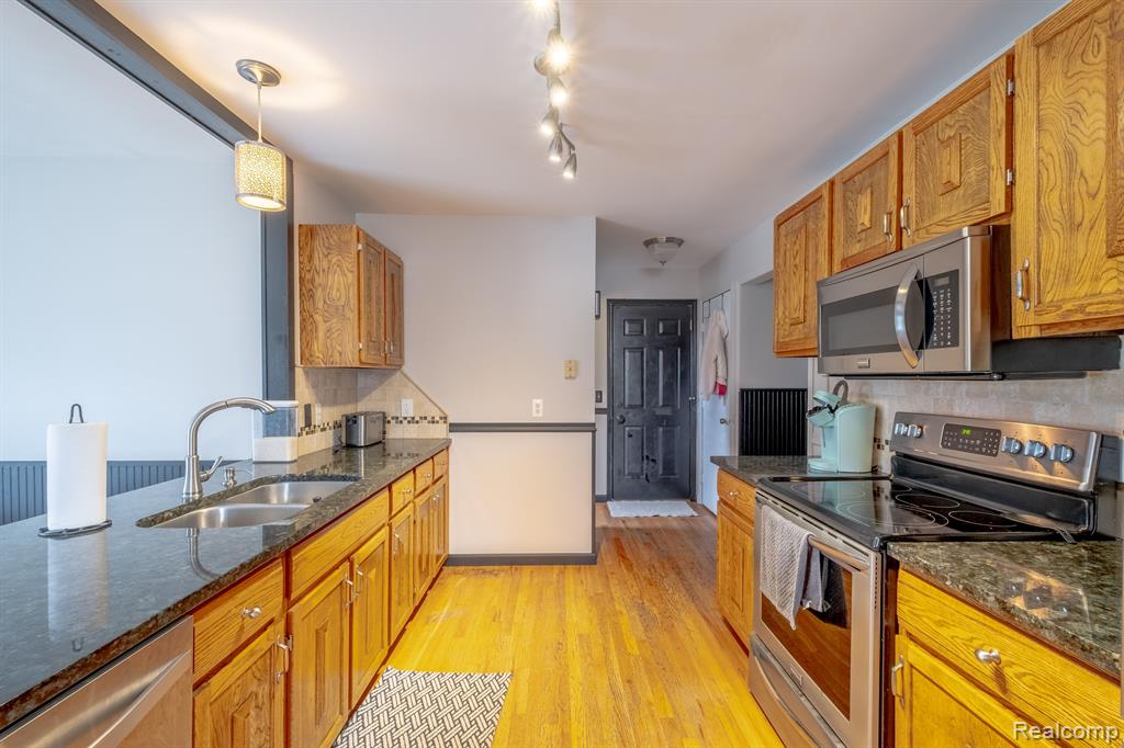 5403 OLE BANNER Trail, Grand Blanc, MI 48439 — Photo 6