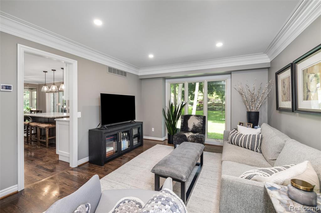 6577 Crabapple, Troy, MI 48098 — Photo 11