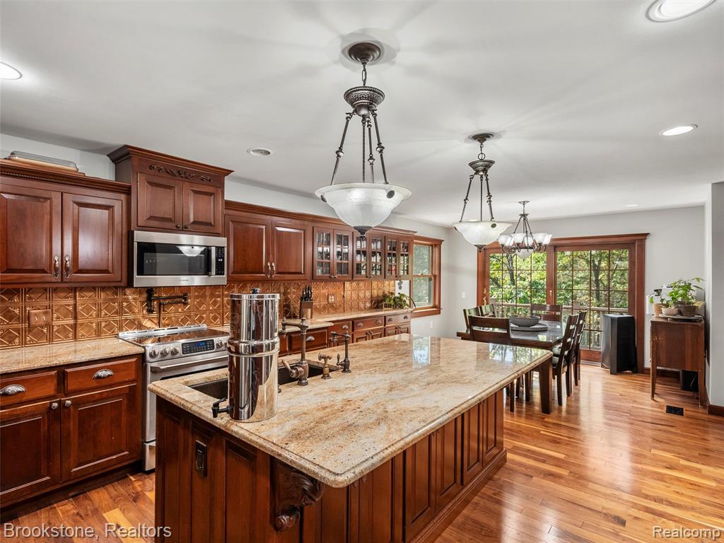 175 Barr Road, Oxford, MI 48370 — Photo 11