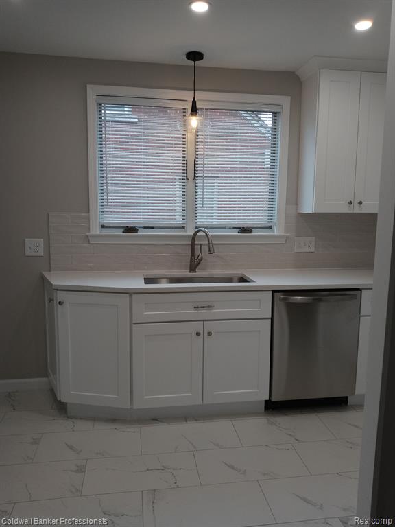 4313 GRAYTON Street, Detroit, MI 48224 — Photo 5