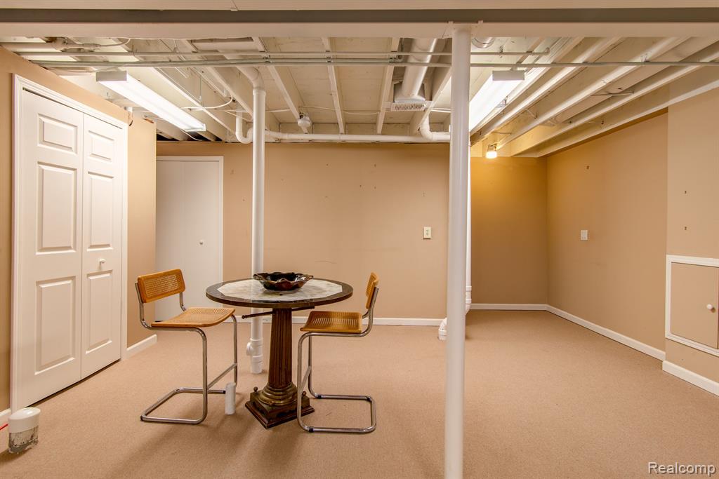 7075 ELMHURST, West Bloomfield, MI — Photo 23