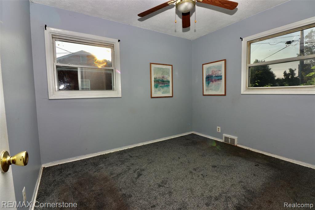 2668 Ackley Avenue, Westland, MI 48186 — Photo 11