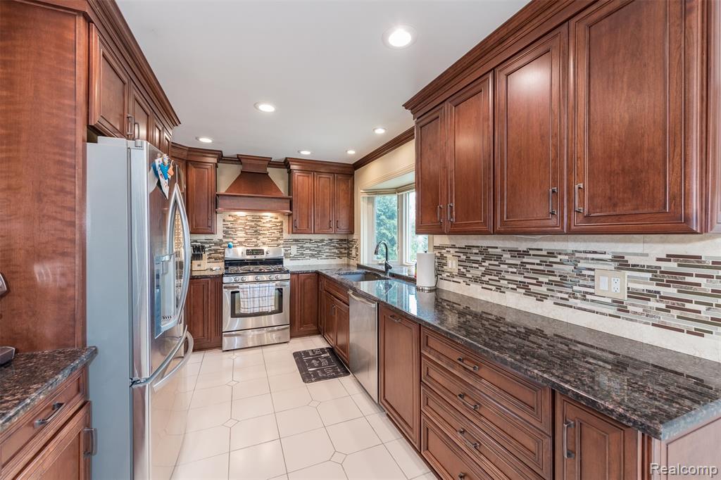 42986 Steepleview Street, Northville, MI — Photo 15