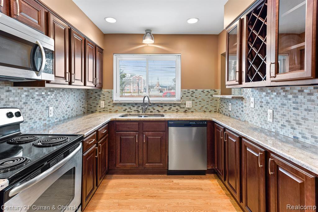 4217 Cooper Avenue, Royal Oak, MI 48073 — Photo 12