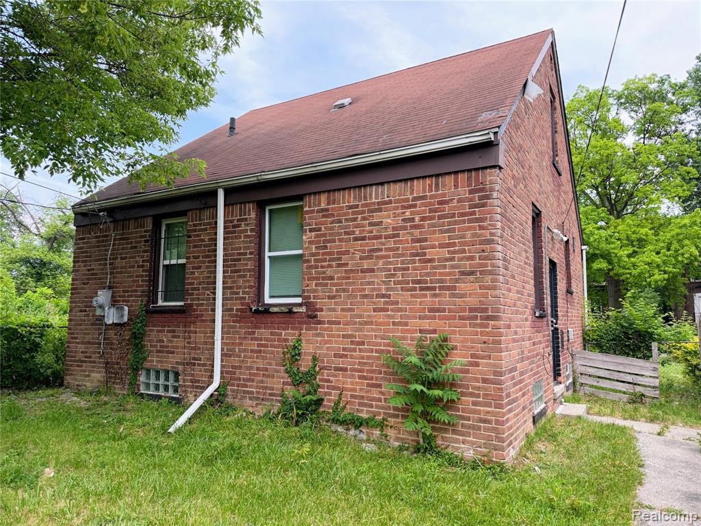 14903 Woodmont Avenue, Detroit, MI 48227 — Photo 9