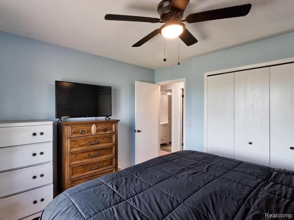 311 Collard Drive, Marysville, MI 48040 — Photo 20