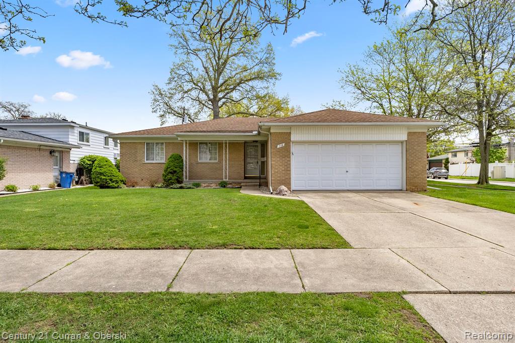 716 N CHARLESWORTH Street, Dearborn Heights, MI 48127 — Photo 3