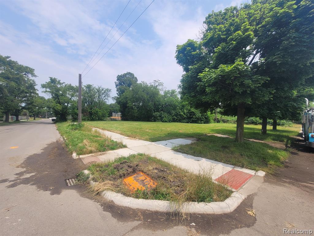 5202 STANTON Street, Detroit, MI 48208 — Photo 7