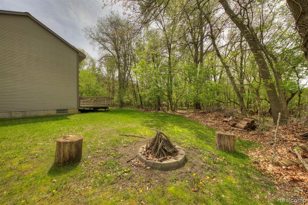850 VILLAGE PINE Lane, Ortonville, MI 48462 — Photo 10