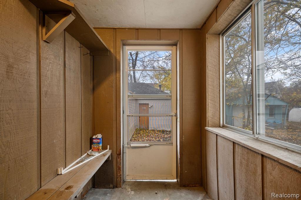 606 OAKLAND Avenue, Royal Oak, MI 48067 — Photo 41