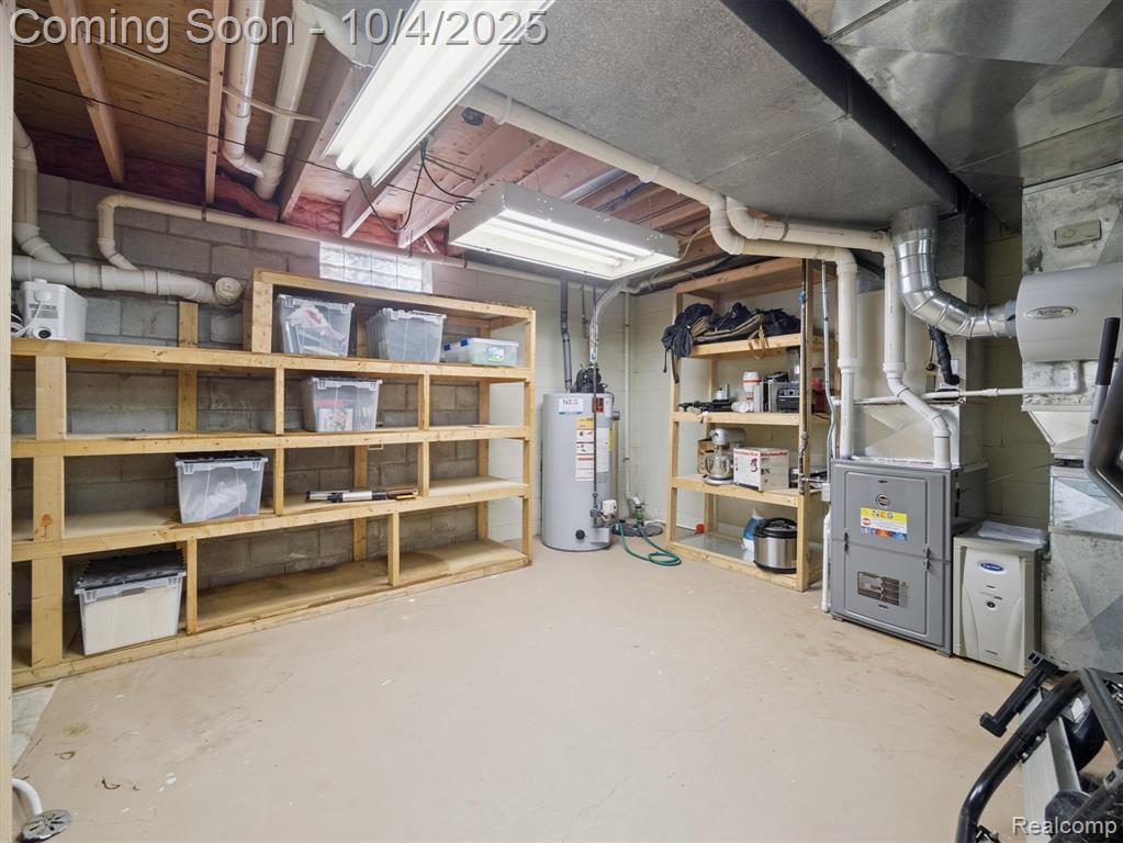 5600 Garretson Lane, Oxford, MI 48371 — Photo 38