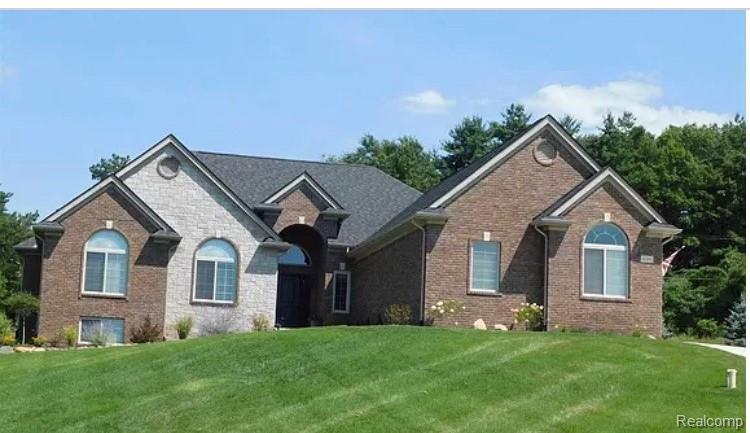 5873 SARATOGA Drive, Oxford, MI 48371