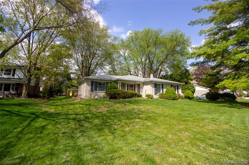 4271 Brandywyne Drive, Troy, MI 48098 — Photo 2