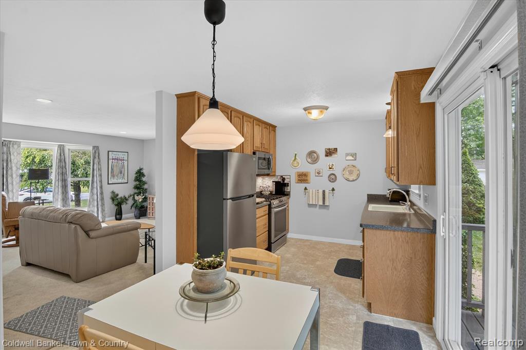 5619 Dogwood Street, Jackson, MI 49201 — Photo 19