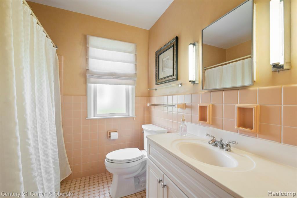 551 N Evergreen Street, Plymouth, MI 48170 — Photo 31