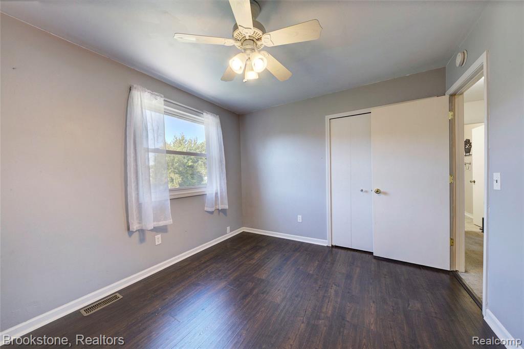 7849 Twins Drive, Waterford, MI 48329 — Photo 23