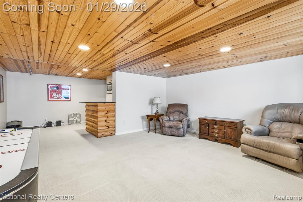 9008 Sussex Street, White Lake, MI — Photo 21
